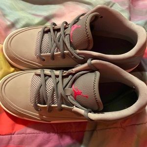 Jordans (Idk what type) Size 7y fits like a Womens 7.5 or 8